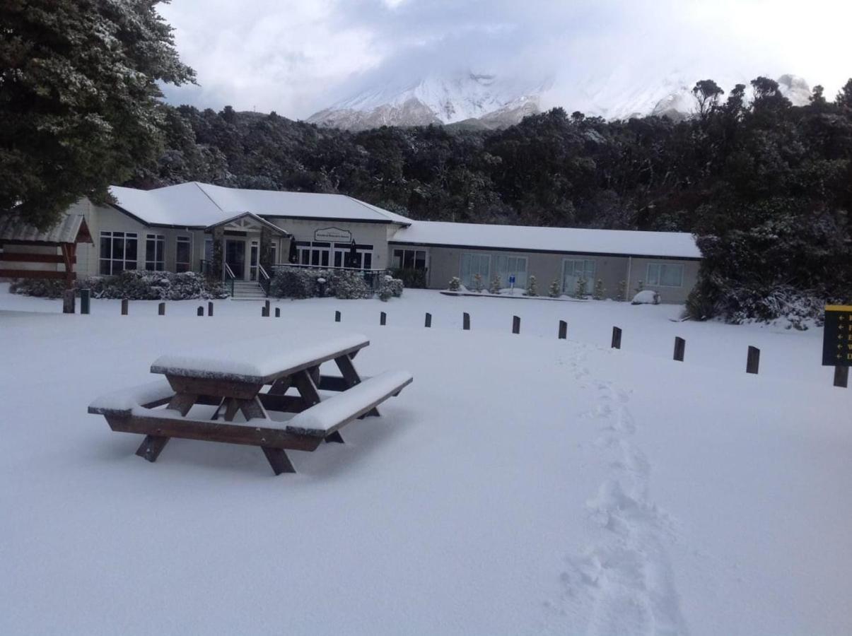 Hotel Ngati Ruanui Stratford Mountain House Extérieur photo