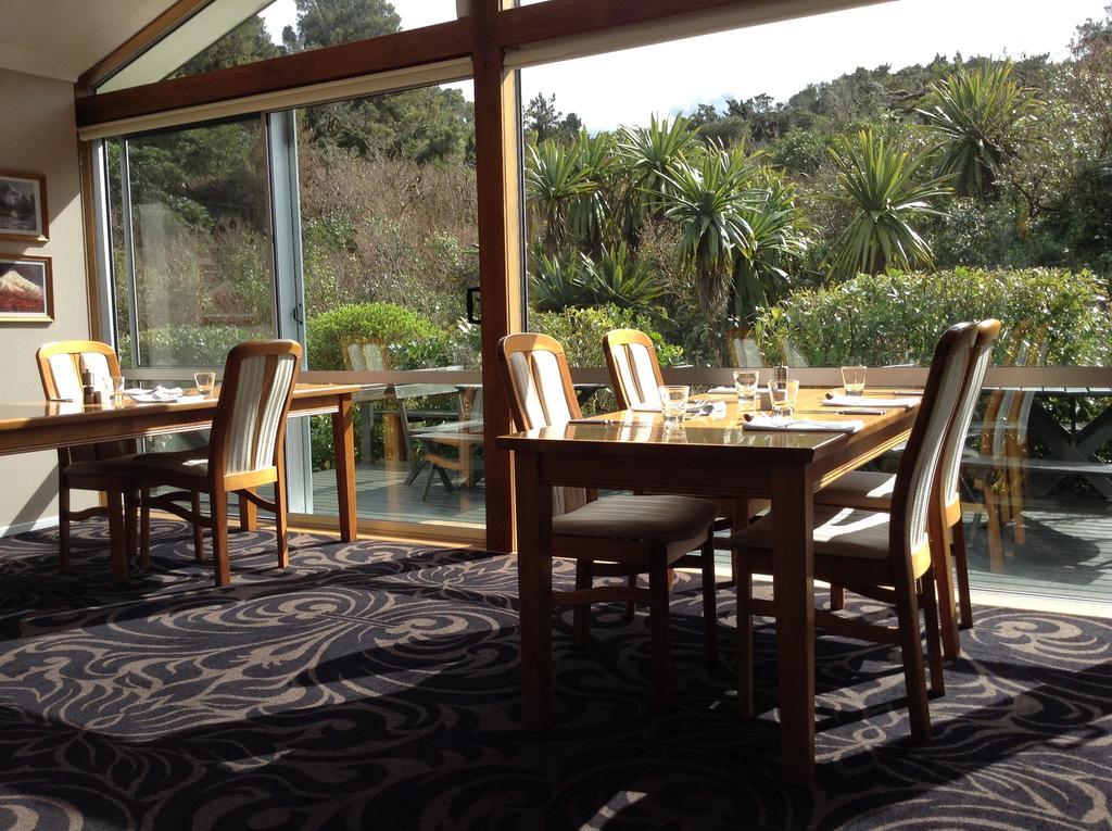 Hotel Ngati Ruanui Stratford Mountain House Extérieur photo